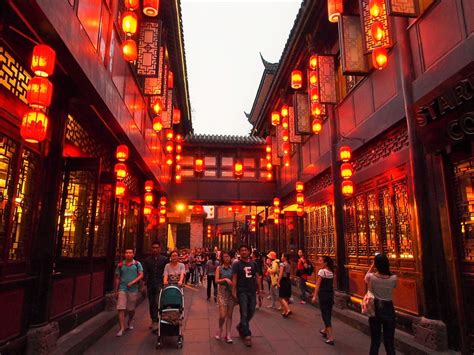  Jinli Street Chengdu: Uma Jornada Vibrante Pelo Passado Chinês!