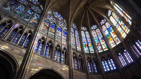  A Basílica de Saint-Denis: Uma Jornada Espiritual Através da História Francesa!