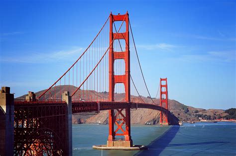 A Ponte Qingtongxia, Um Marco Histórico Que Cruza o Tempo e a Natureza!