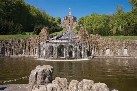  Das Augustusdenkmal: Uma Maravilha Histórica Dominando a Paisagem de Kassel!