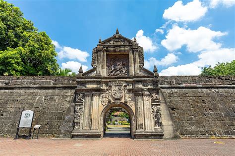 Fort Santiago: Uma Fortaleza Colonial com História e Encanto Inesquecível!