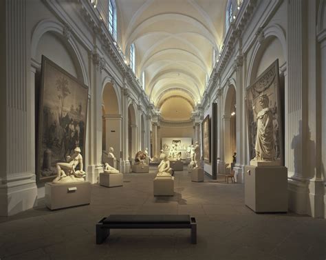 Musée des Beaux-Arts de Fontainebleau! Descubra a História da Arte Francesa em um Palácio Real