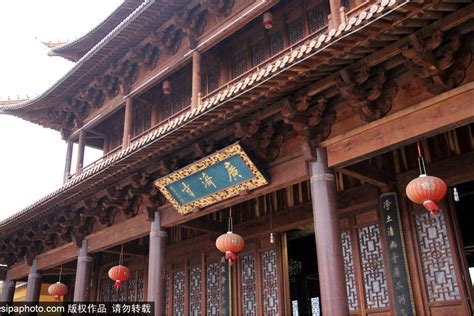 O Templo de Guangji - Um Santuário Ancestral com Detalhes Intrincados e Uma História Fascinante!